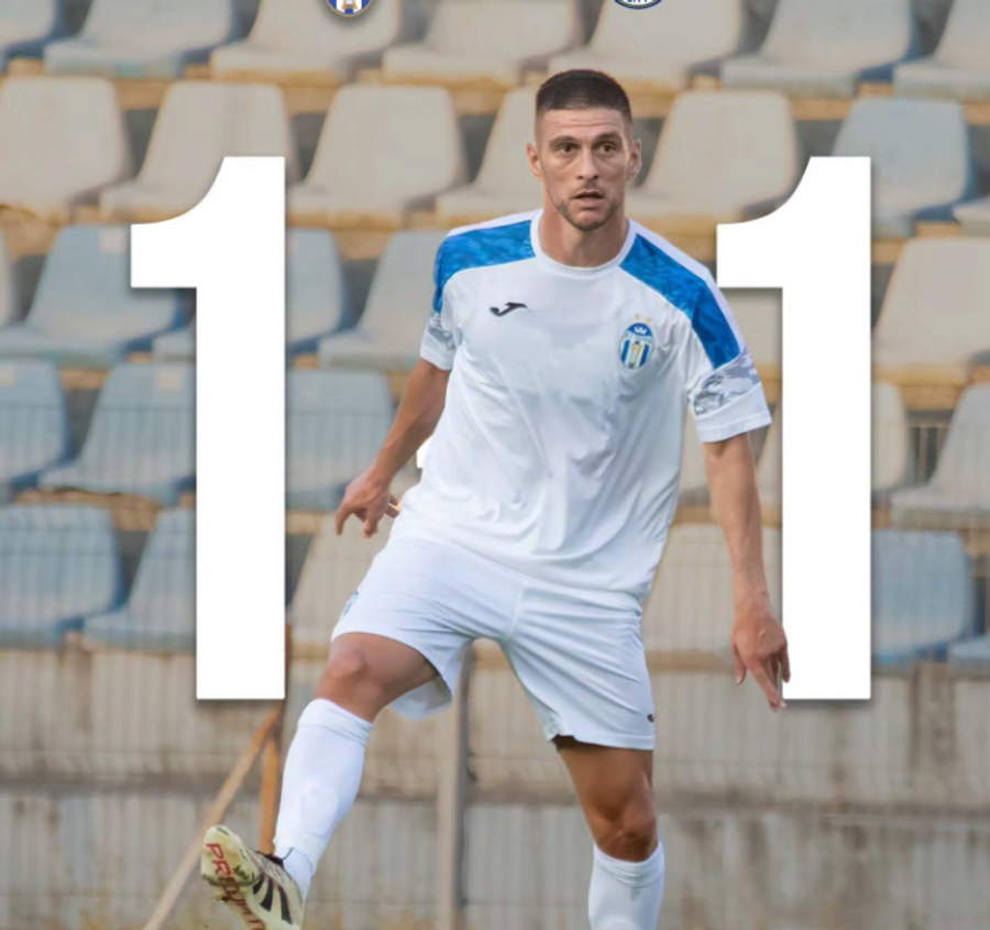 Tirana dhe Dinamo ndajnë pikët në një derbi të tensionuar, dy kartonë të kuq dhe polemika deri në fund