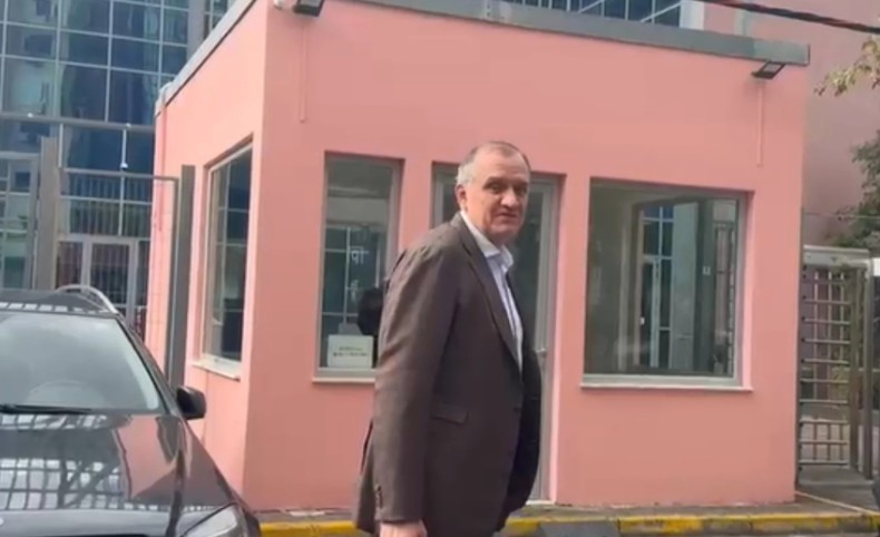 Ish-ministri i Shëndetësisë Beqaj sërish në GJKKO pa avokat, vazhdon bojkoti