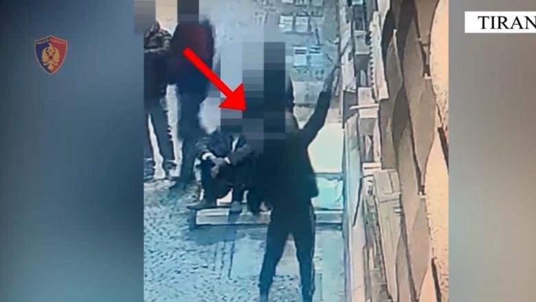 Theu xhamat e Gjykatës Kushtetuese gjatë protestës në Tiranë, arrestohet 19-vjeçari nga Dibra. 5 persona të tjerë nën hetim (EMRI)