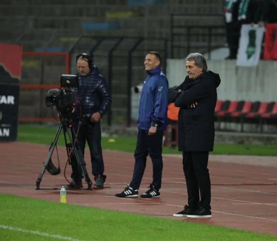 Pesë ndeshje pezullim për Ilir Dajën, Disiplina ndëshkon rëndë trajnerin e Dinamos