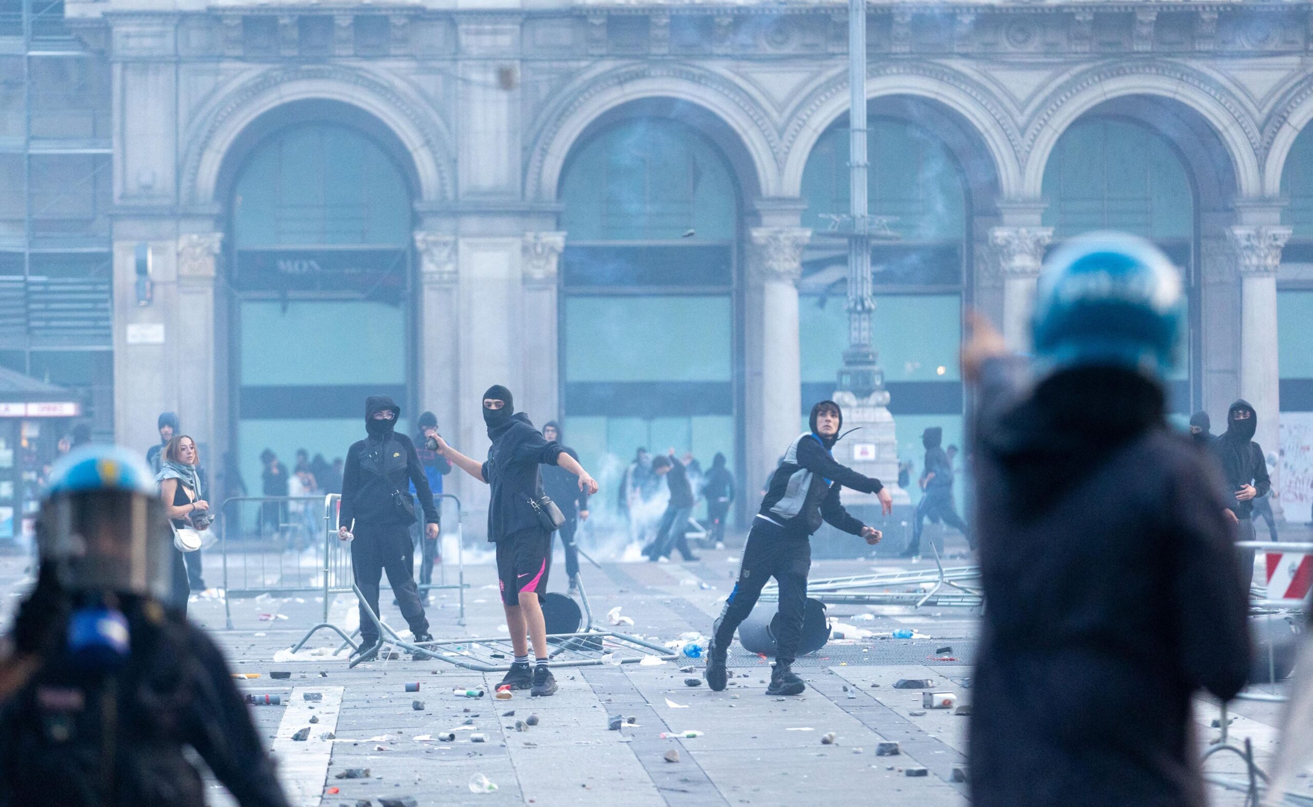 Protesta masive kundër qeverisë, demonstrata në rreth 50 qytete