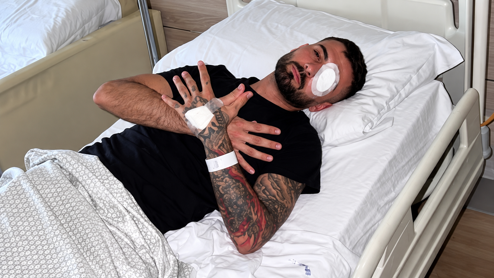 U plagos nga policia, Erjoni: Falënderoj shqiptarët për mbështetjen dhe Zotin për forcën!