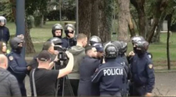 Tensione te Kryeministria, Blushi dhe Këlliçi përplasen me policinë
