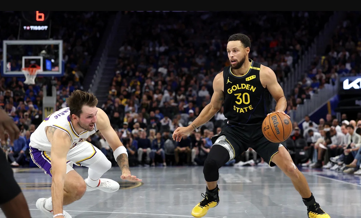 NBA/ Philadelphia mposht përsëri New York, Golden State përmbys Lakers