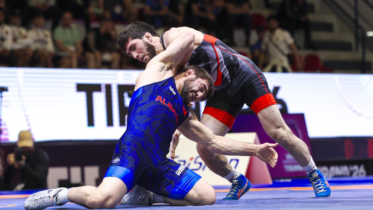 Botërori i mundjes në Kazakistan/ Zelimkhan Abakarov humb finalen e vogël
